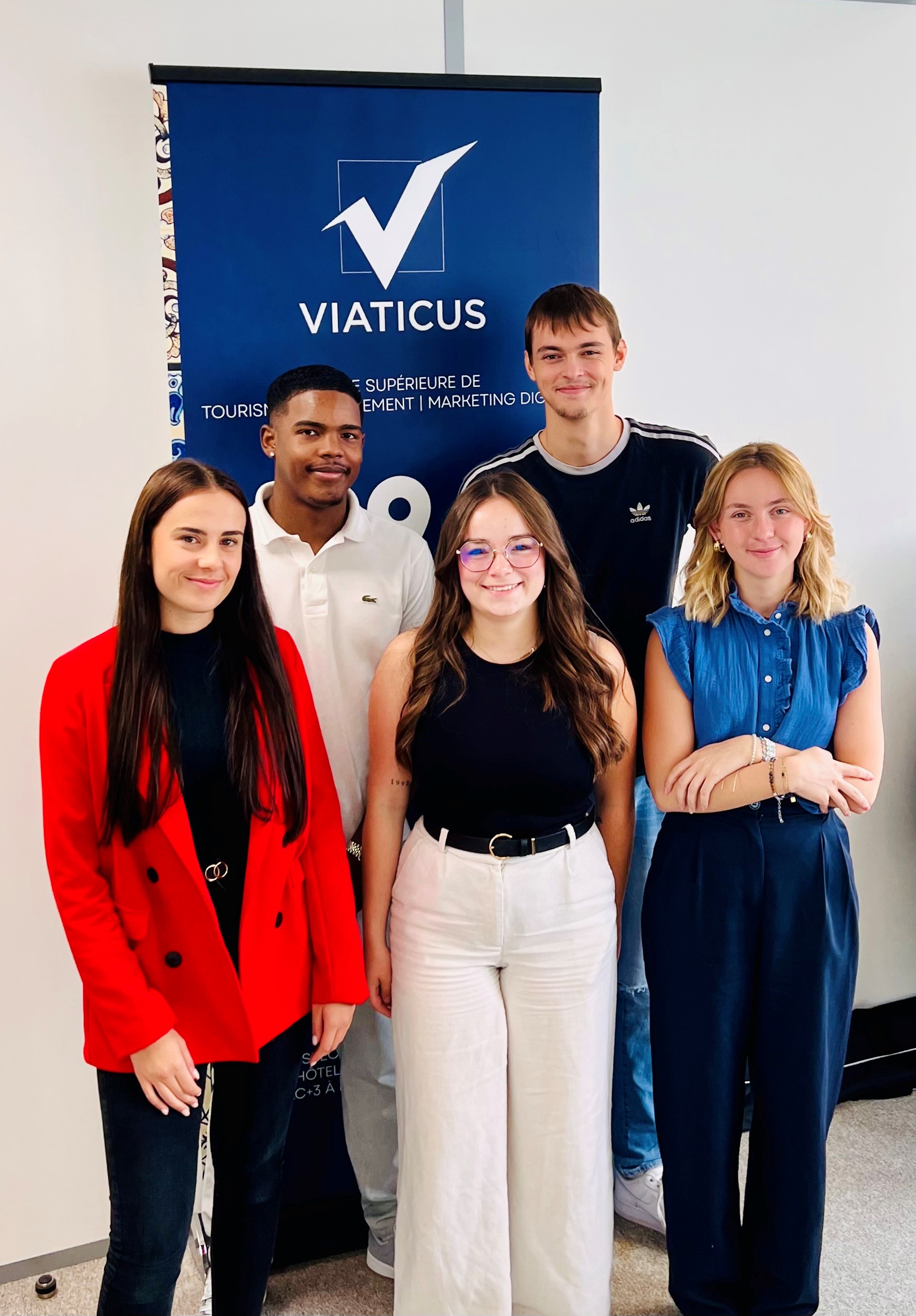 Viaticus Paris - Adopt1Alternant - Offres d'emploi en stage et alternance